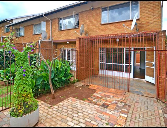 2 BEDROOM APARTMENT FOR SALE IN WINDSOR EAST